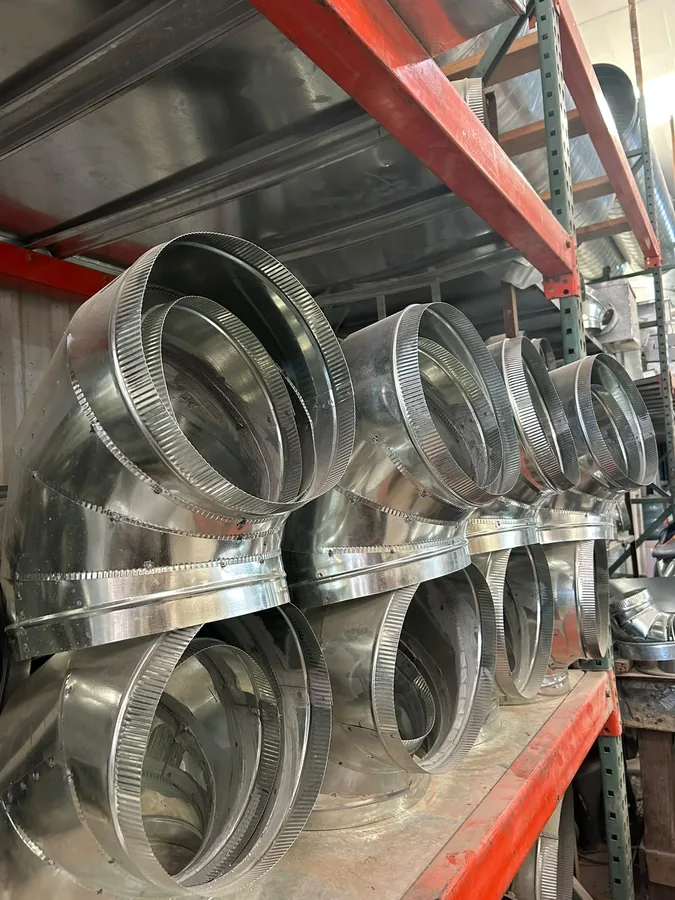Inventario de codos en almacén
